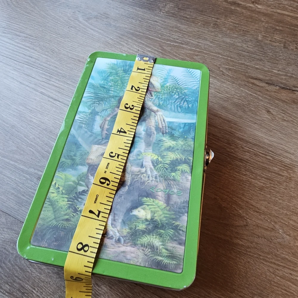 Vintage style 3D dinosaur green metal pencil box with clasp